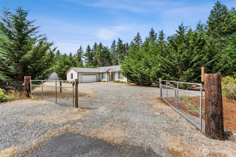 Property photo for 12702 Ranch Ridge Court Sw, Port Orchard photo 32