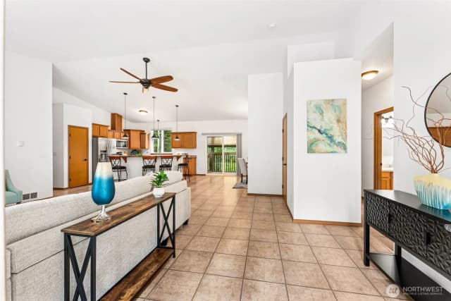 Property photo for 12702 Ranch Ridge Court Sw, Port Orchard photo 3