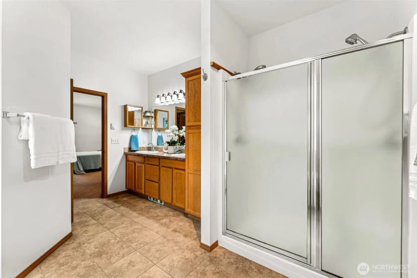 Property photo for 12702 Ranch Ridge Court Sw, Port Orchard photo 18