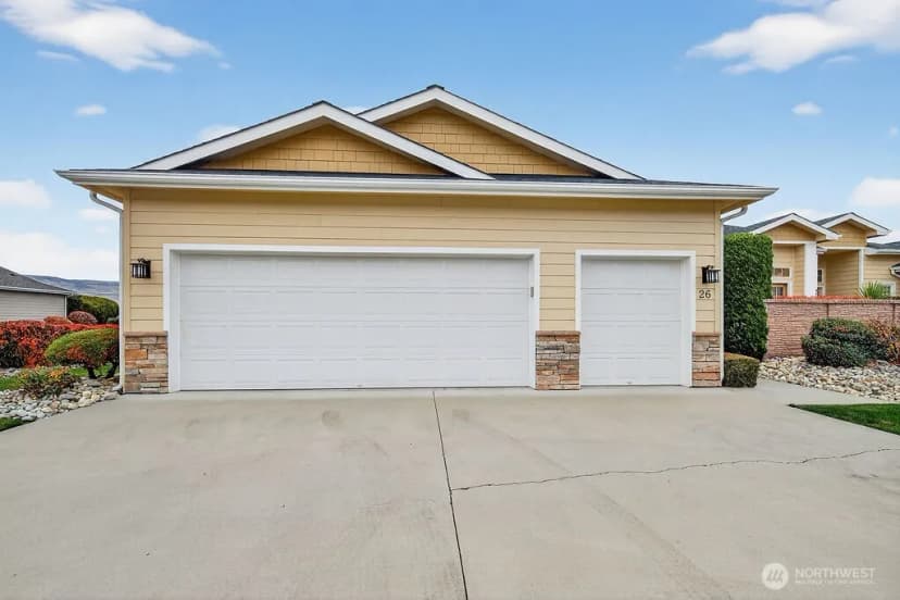 Property photo for 1845 Maple Street #26, Wenatchee photo 9