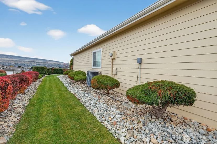Property photo for 1845 Maple Street #26, Wenatchee photo 38