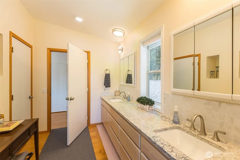 Property photo for 106 Seagull Drive, Port Angeles photo 18