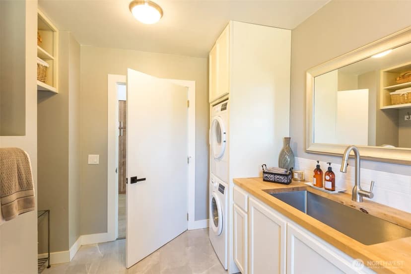 Property photo for 106 Seagull Drive, Port Angeles photo 12