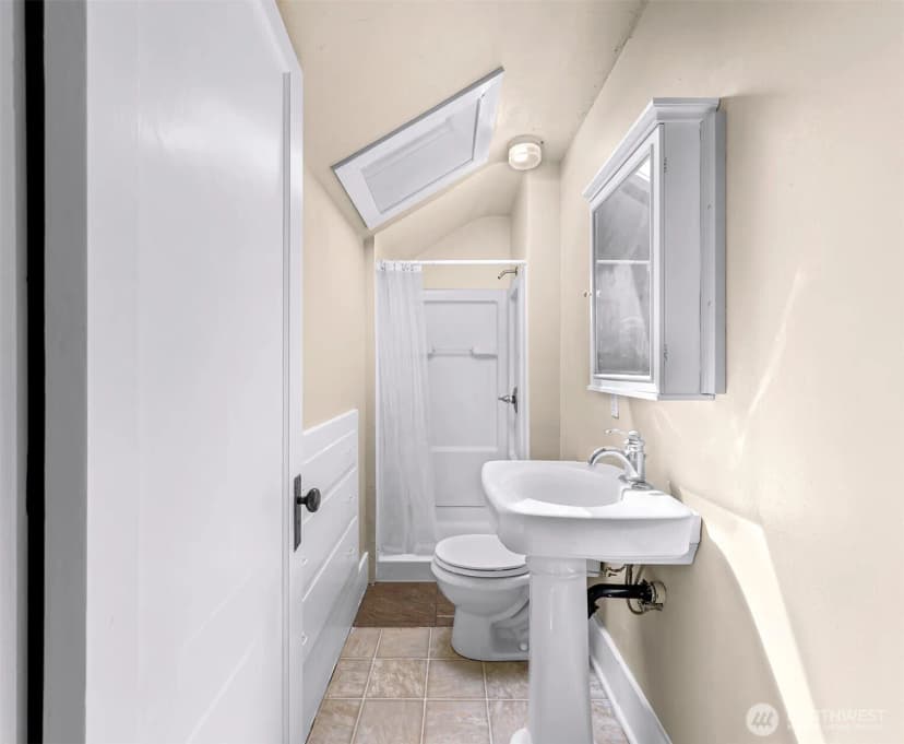 Property photo for 22944 Gunderson Road, Mount Vernon photo 34