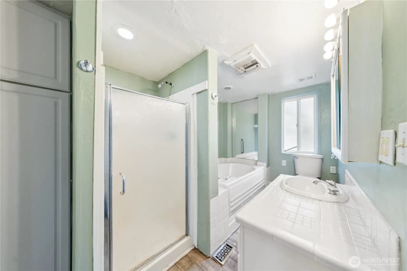 Property photo for 619 35th Street N, Anacortes photo 10