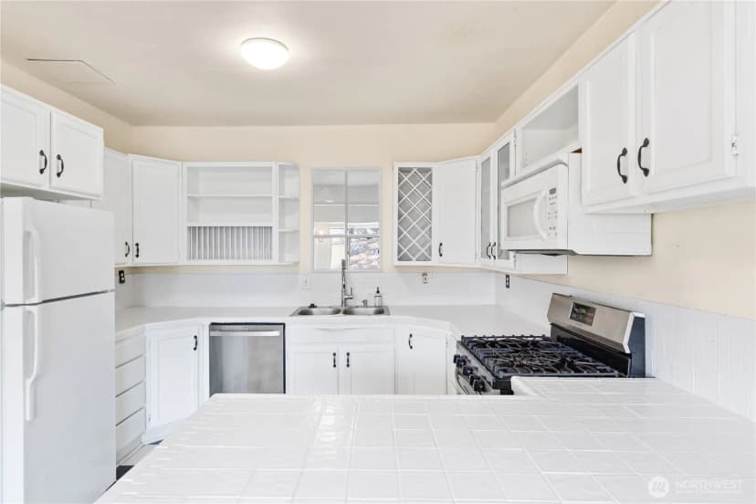 Property photo for 619 35th Street N, Anacortes photo 14