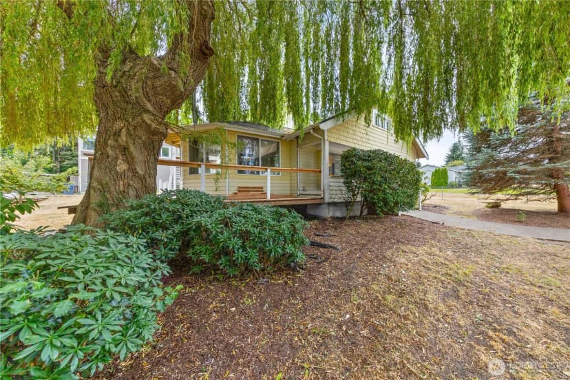 Property photo for 619 35th Street N, Anacortes photo 36