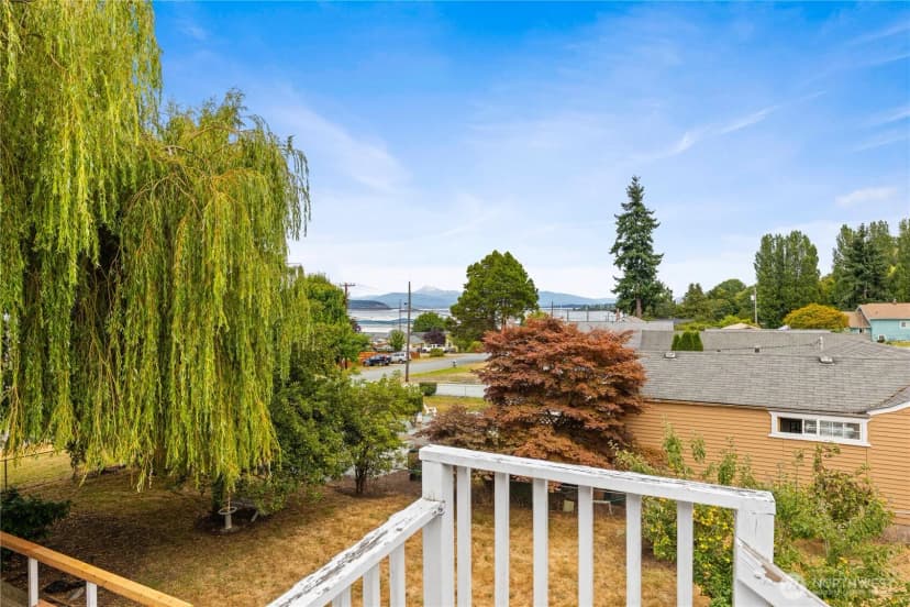 Property photo for 619 35th Street N, Anacortes photo 33