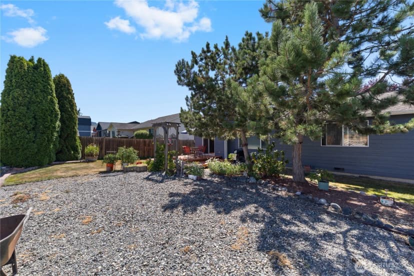 Property photo for 116 S 28th Street, Mount Vernon photo 13