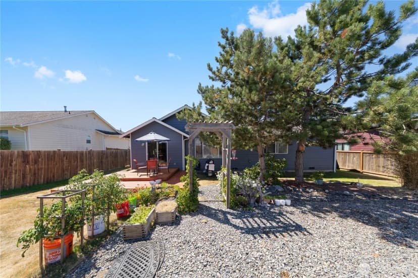 Property photo for 116 S 28th Street, Mount Vernon photo 12
