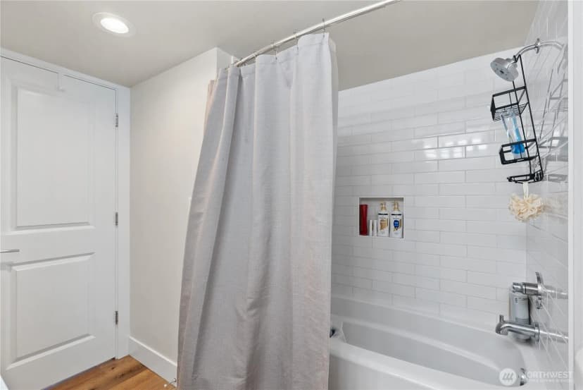Property photo for 1303 Daniels Avenue, Bremerton photo 29