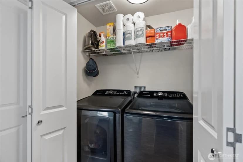 Property photo for 1303 Daniels Avenue, Bremerton photo 30