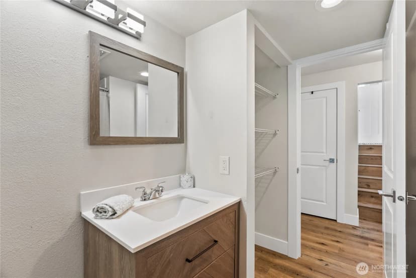 Property photo for 1303 Daniels Avenue, Bremerton photo 27