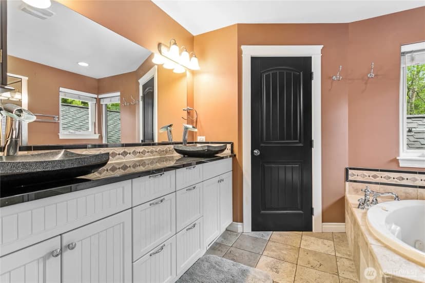 Property photo for 1007 Brookings Place, Bellingham photo 19
