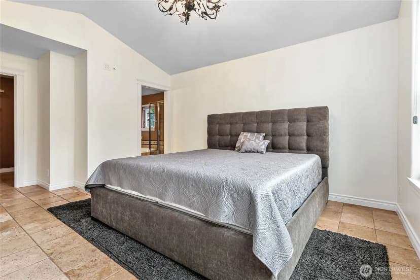 Property photo for 1007 Brookings Place, Bellingham photo 17