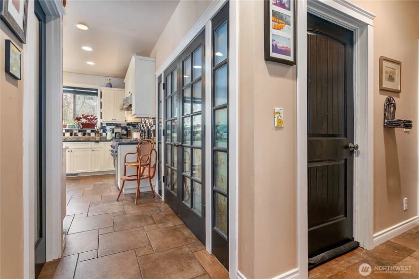Property photo for 1007 Brookings Place, Bellingham photo 24