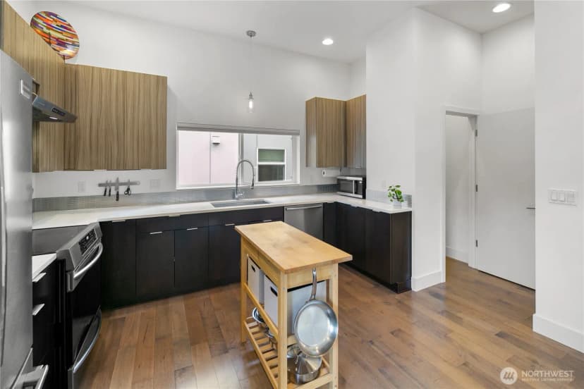 Property photo for 4400 Brygger Drive W #c, Seattle photo 14