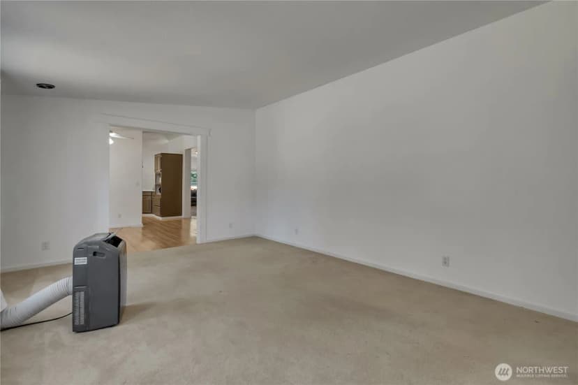Property photo for 13320 Blazer Lane Se, Rainier photo 4