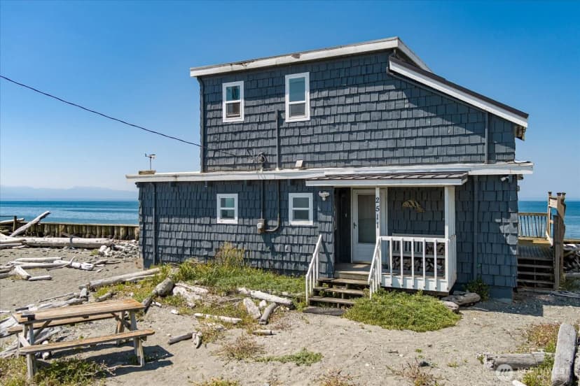 Property photo for 2511 West Beach Road, Oak Harbor photo 7