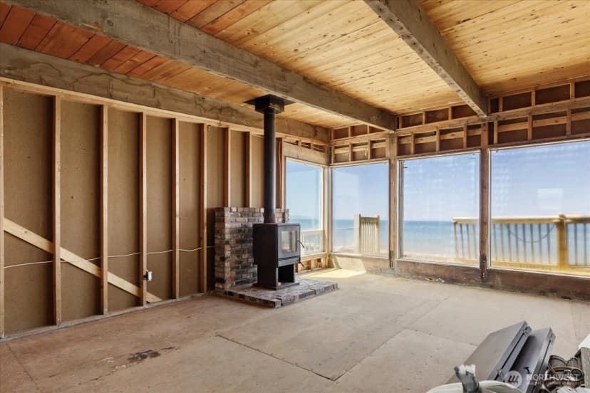 Property photo for 2511 West Beach Road, Oak Harbor photo 13