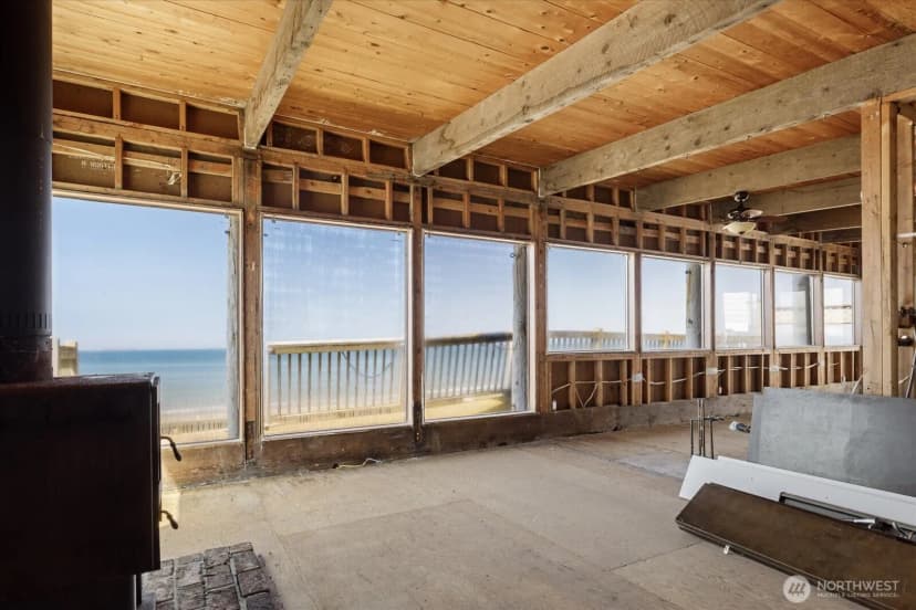 Property photo for 2511 West Beach Road, Oak Harbor photo 14