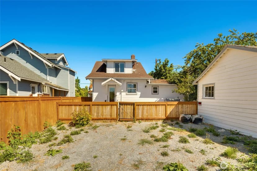 Property photo for 3907 S Angel Place, Seattle photo 39
