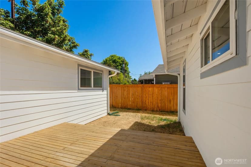 Property photo for 3907 S Angel Place, Seattle photo 31