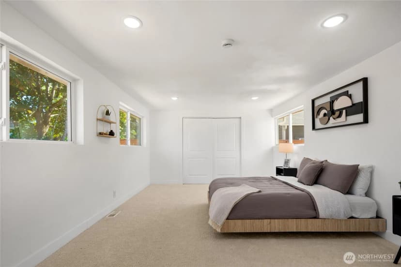 Property photo for 3907 S Angel Place, Seattle photo 16