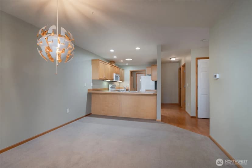 Property photo for 1202 Decatur Circle #20b, Burlington photo 12
