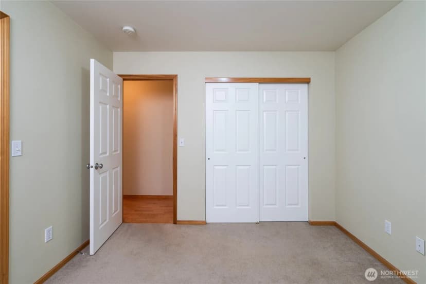 Property photo for 1202 Decatur Circle #20b, Burlington photo 24