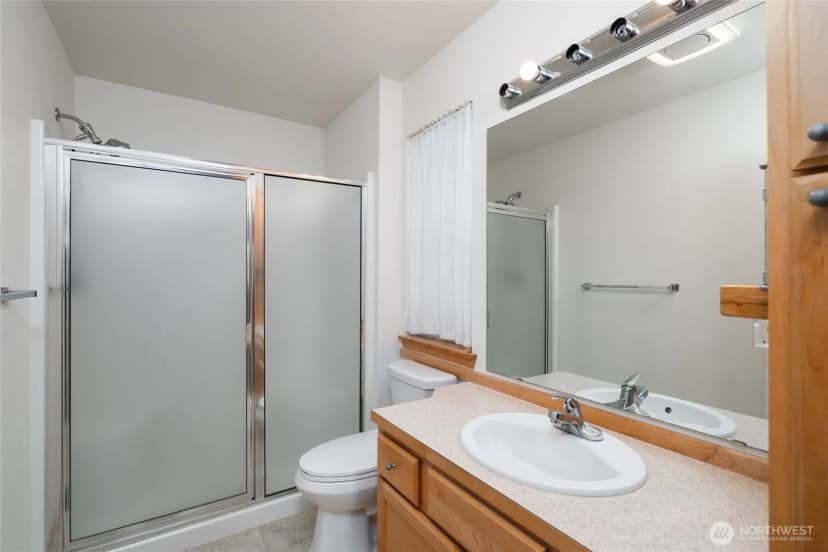 Property photo for 1202 Decatur Circle #20b, Burlington photo 21