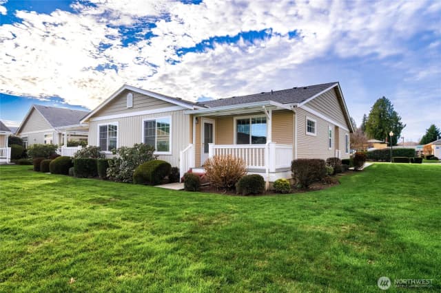 Property photo for 1202 Decatur Circle #20b, Burlington