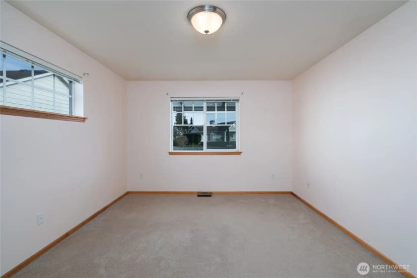 Property photo for 1202 Decatur Circle #20b, Burlington photo 18