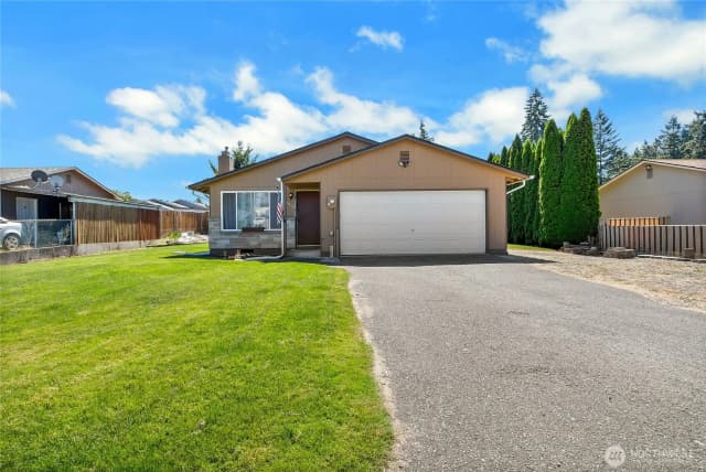 Property photo for 6414 157th Street Ct E, Puyallup photo 2