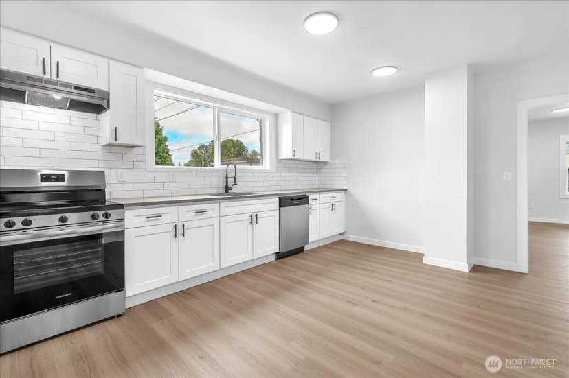 Property photo for 714 S Pacific Avenue, Kelso photo 10