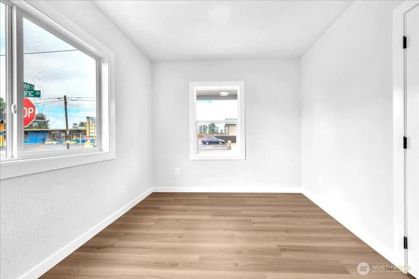 Property photo for 714 S Pacific Avenue, Kelso photo 21