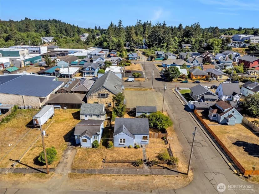Property photo for 132 Main Street, Ilwaco photo 36