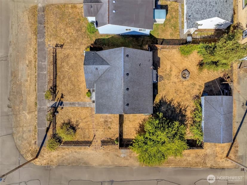 Property photo for 132 Main Street, Ilwaco photo 34