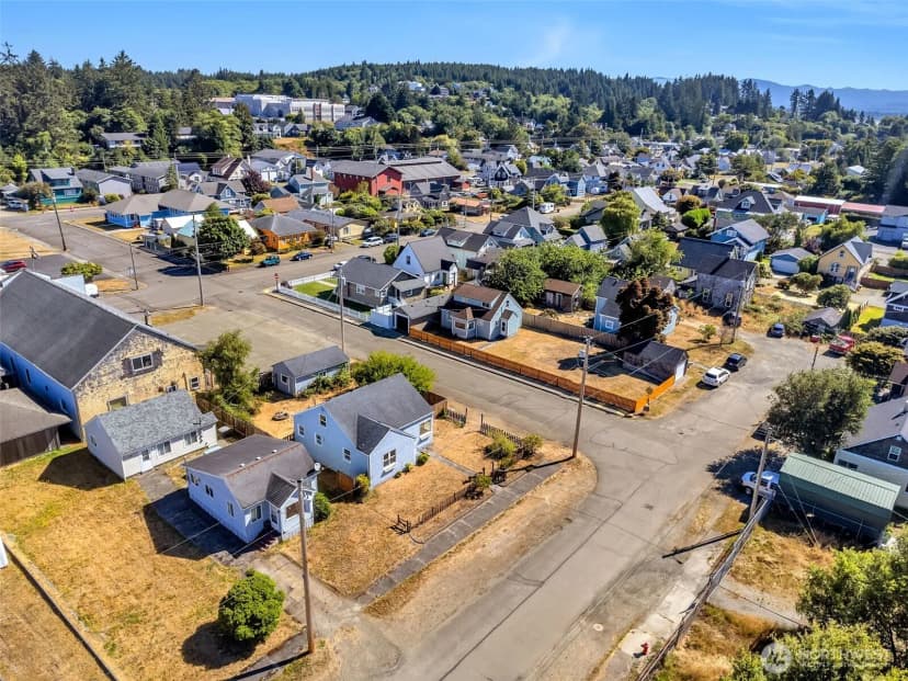 Property photo for 132 Main Street, Ilwaco photo 37