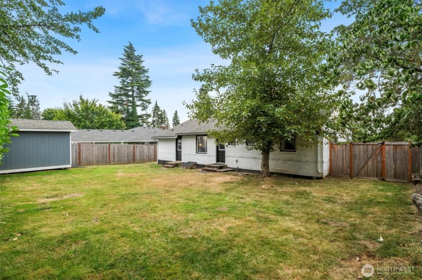Property photo for 707 Avenue K, Snohomish photo 23