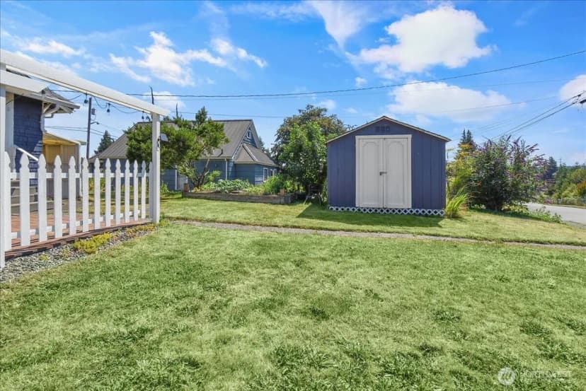 Property photo for 2502 Harrison Avenue, Everett photo 19