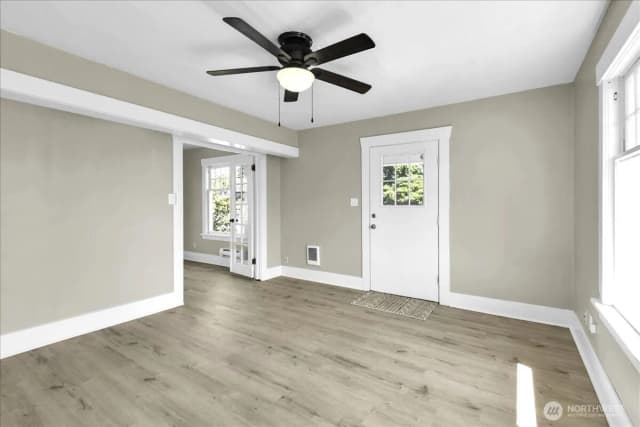 Property photo for 2502 Harrison Avenue, Everett photo 4