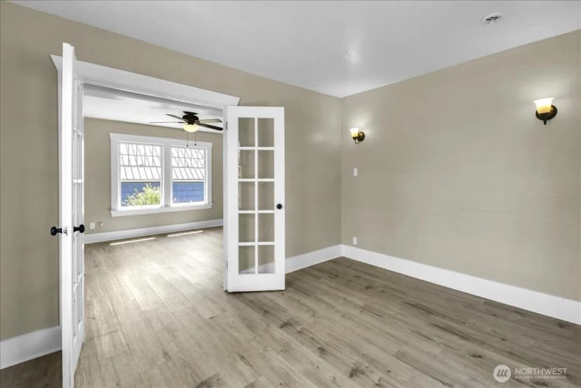 Property photo for 2502 Harrison Avenue, Everett photo 6
