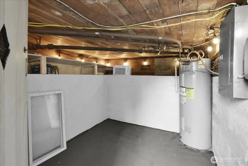 Property photo for 2502 Harrison Avenue, Everett photo 16