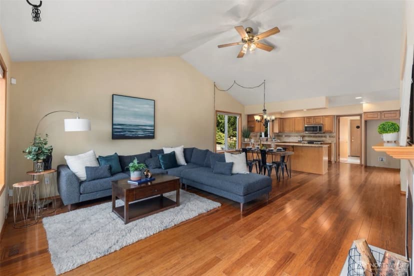 Property photo for 6708 Oakbrook Court Se, Olympia photo 4