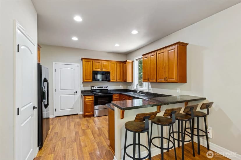 Property photo for 5624 54th Avenue Ct W, University Place photo 9