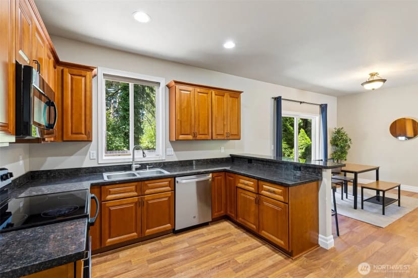 Property photo for 5624 54th Avenue Ct W, University Place photo 10