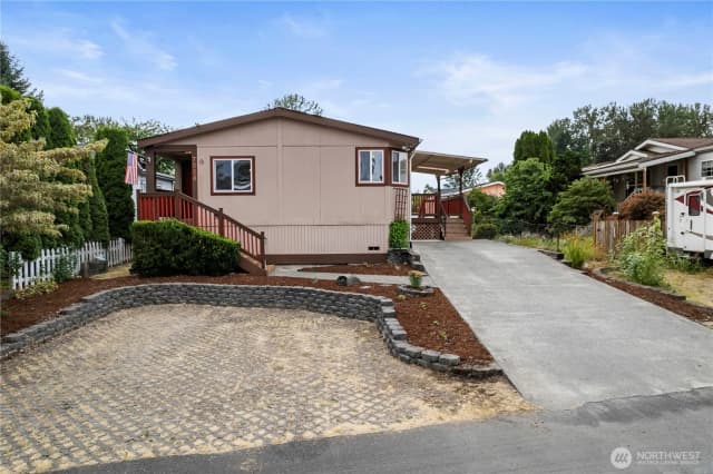 Property photo for 7024 141st Avenue E, Sumner