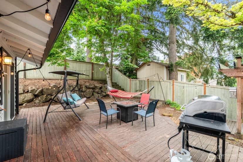 Property photo for 1933 Dayton Drive Se, Renton photo 31