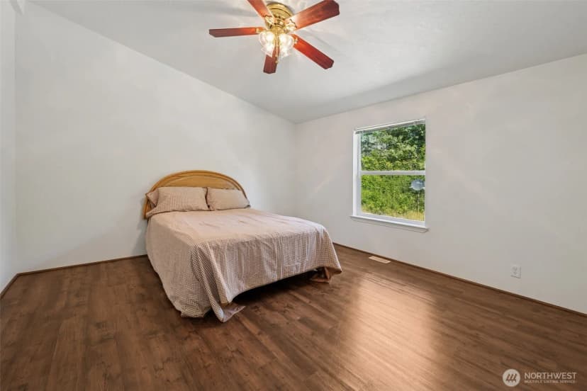 Property photo for 2437 140th Avenue Sw, Tenino photo 11